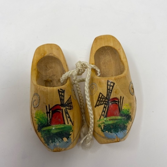 Miniature Holland Dutch Shoes - Picture 2 of 5